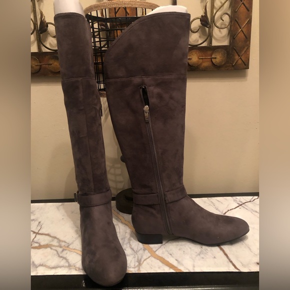 Gray over the knee riding boots; 7.5; worn once; inside 1/2 zip; - Picture 6 of 7